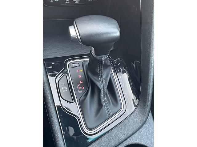 KIA Niro 1.6 GDi Hybrid DynamicLine Navigatie, Climate Control, Cruise Control, Afn.Trekhaak, Achteruitrijcamera