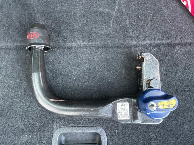 KIA Niro 1.6 GDi Hybrid DynamicLine Navigatie, Climate Control, Cruise Control, Afn.Trekhaak, Achteruitrijcamera