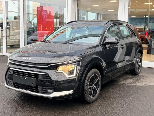 KIA Niro 1.6 GDi Hybrid DynamicLine Direct Leverbaar NU RIJKLAAR ¤. 34.995,= INCL. ALLE LOPENDE ACTIE
