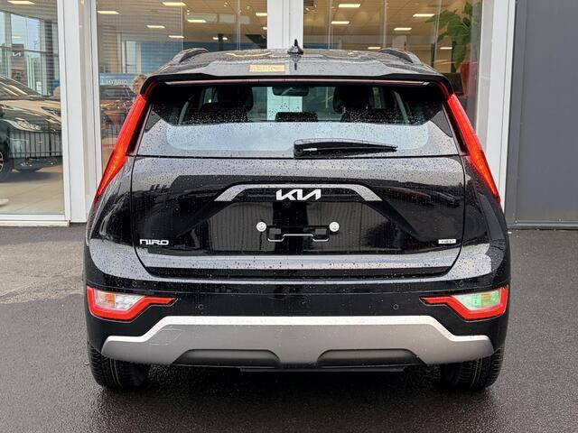 KIA Niro 1.6 GDi Hybrid DynamicLine Direct Leverbaar NU RIJKLAAR ¤. 34.995,= INCL. ALLE LOPENDE ACTIE