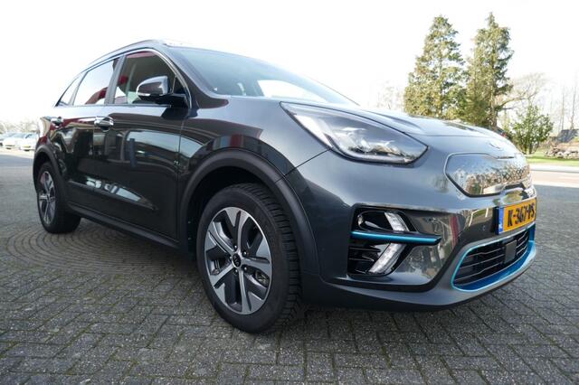 KIA Niro DYNAMIC PLUSLINE 64 KWH SOH 100% SCHUIFDAK/STUUR+STOELVERW.