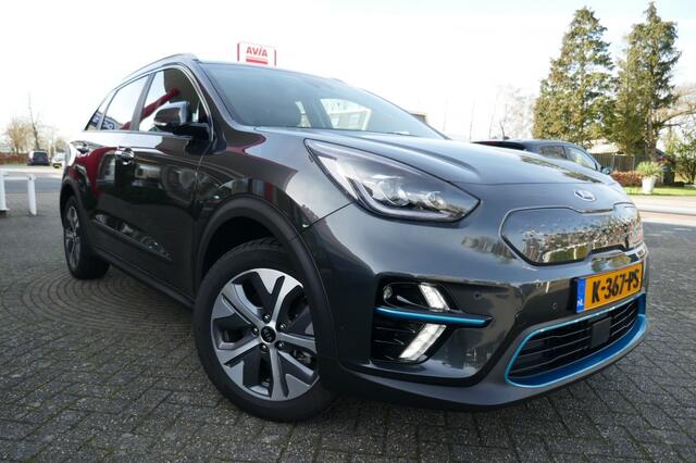 KIA Niro DYNAMIC PLUSLINE 64 KWH SOH 100% SCHUIFDAK/STUUR+STOELVERW.