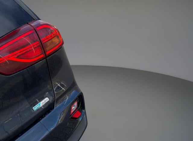 KIA Niro 1.6 GDi PHEV DynamicLine STOELVERWARMING - JBL - NAVI - CAMERA