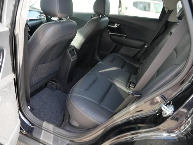 KIA Niro 1.6 GDi Hybrid DynamicPlusLine | Trekhaak | Navi | Adaptief | Clima | Camera | Leer | Stoel/Stuurverwarming