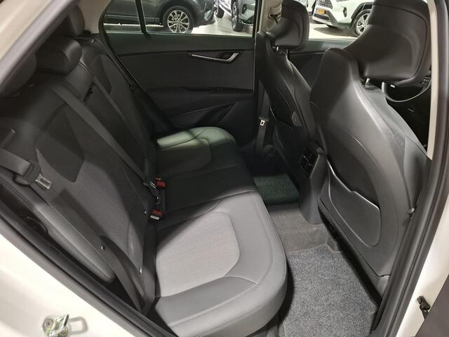 KIA Niro 1.6 GDi Hybrid DynamicLine 18 inch, Apple Carplay/Android Auto, Navigatie, Camera.