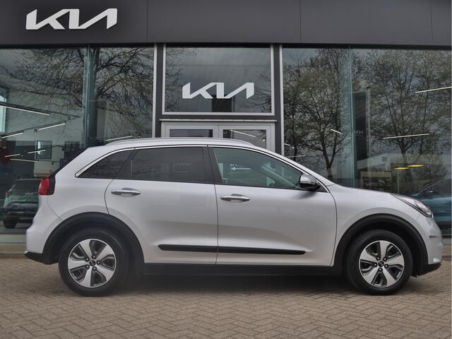 KIA Niro 1.6 GDi Hybrid Edition Navigatie | Schuifdak | Stoel+Stuurverwarming | Trekhaak | tot 10 jaar Garantie