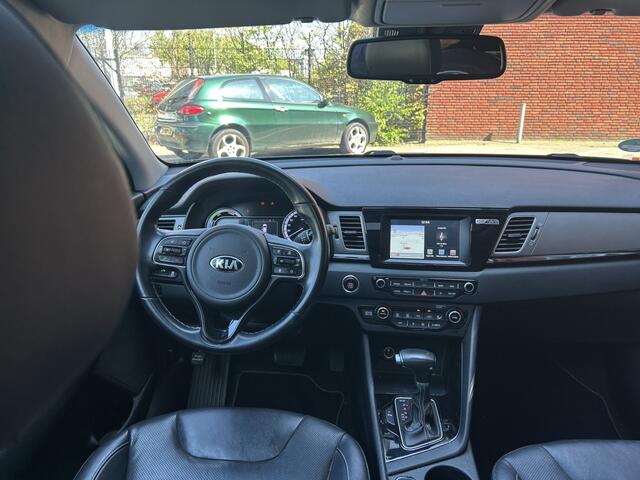 KIA Niro 1.6 GDi Hybrid Executiveline // LED // NAVI + CARPLAY // SCUIFKANTELDAK // CLIMA // CAMERA // LEDER // TREKHAAK!!