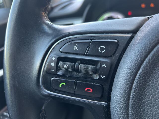 KIA Niro 1.6 GDi Hybrid Executiveline // LED // NAVI + CARPLAY // SCUIFKANTELDAK // CLIMA // CAMERA // LEDER // TREKHAAK!!