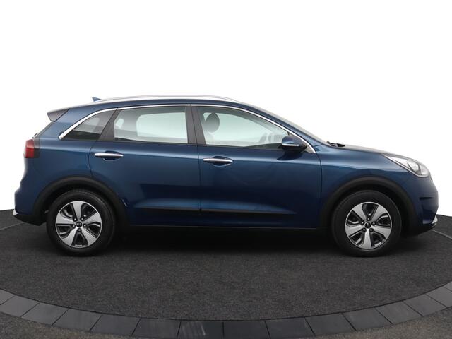 KIA Niro 1.6 GDi Hybrid First Edition - Trekhaak - Cruise Control - Navigatie - Apple CarPlay/Android Auto - Camera - Virena Zekerheidspakket ¤895,-