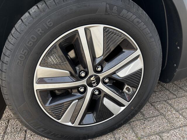 KIA Niro 1.6 GDi PHEV ExecutiveLine Lmv Cruise Navi Applecarplay Schuif/Kanteldak Nap