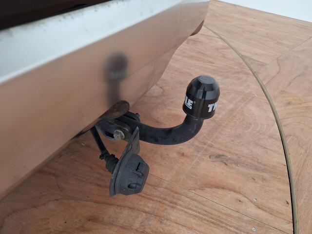 KIA Niro 1.6 GDi H. DynamicLine | Trekhaak | Stoel/stuurwielverwarming