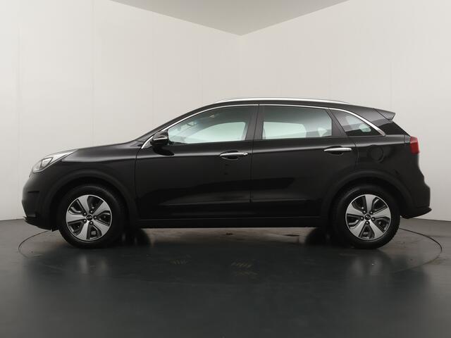 KIA Niro 1.6 GDi Hybrid DynamicLine Trekhaak - All-Season banden - Navigatie - Cruise control - Camera - AppleCarplay Android Auto Virena Zekerheidspakket 895 ,- BOVAG Garantie