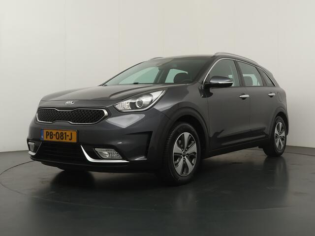 KIA Niro 1.6 GDi Hybrid First Edition Navigatie - Achteruitrijcamera - Climate Control - Parkeersensoren - Trekhaak - Virena zekerheidspakket ¤ 895,-
