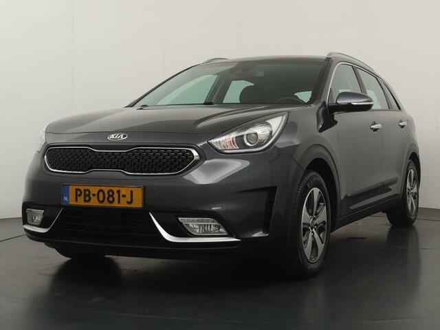 KIA Niro 1.6 GDi Hybrid First Edition Navigatie - Achteruitrijcamera - Climate Control - Parkeersensoren - Trekhaak - Virena zekerheidspakket ¤ 895,-