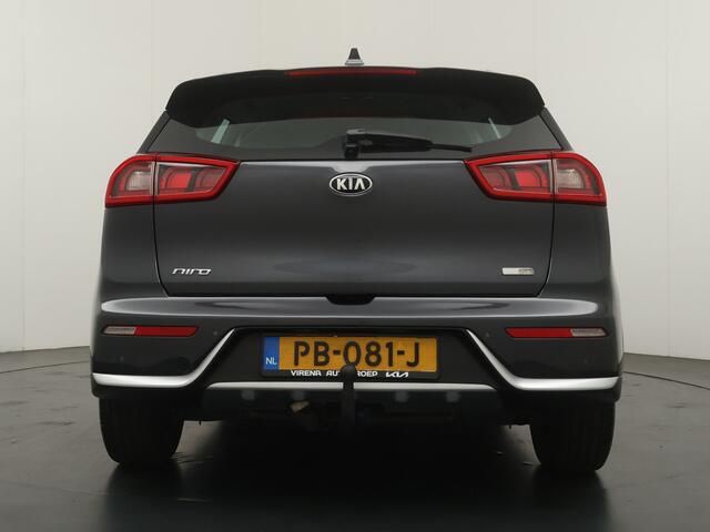 KIA Niro 1.6 GDi Hybrid First Edition Navigatie - Achteruitrijcamera - Climate Control - Parkeersensoren - Trekhaak - Virena zekerheidspakket ¤ 895,-