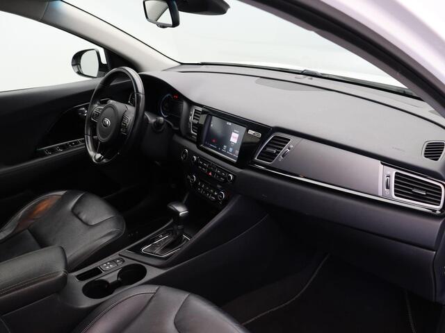 KIA Niro 1.6 GDi Hybrid ExecutiveLine | Trekhaak | Leder | Memory stoelen | Stoel verwarming & koeling | Stuurverwarming | All Season | JBL audio |