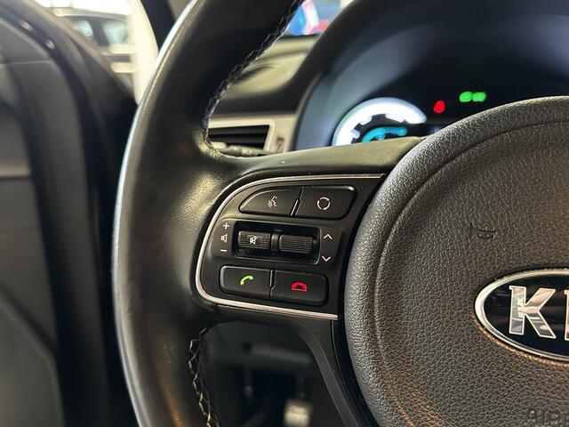 KIA Niro 1.6 GDi Hybrid DynamicLine ,NL auto ,Cruise control ,Achteruitrij camera ,Apple Carplay/Android Auto ,Elektr. inklapbare spiegels ,Elektr. climate control ,Parkeersensoren achter