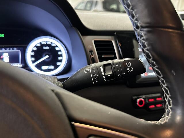 KIA Niro 1.6 GDi Hybrid DynamicLine ,NL auto ,Cruise control ,Achteruitrij camera ,Apple Carplay/Android Auto ,Elektr. inklapbare spiegels ,Elektr. climate control ,Parkeersensoren achter