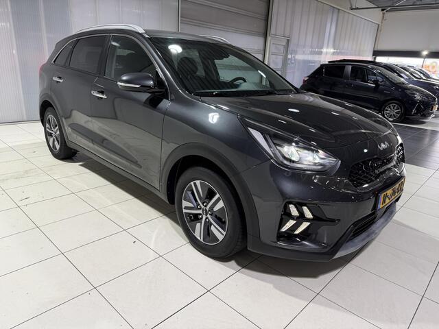 KIA Niro 1.6 GDi Hybrid DynamicPlusLine Stoel en stuur verwarming, Apple Carplay/Android Auto, Navigatie, Camera.