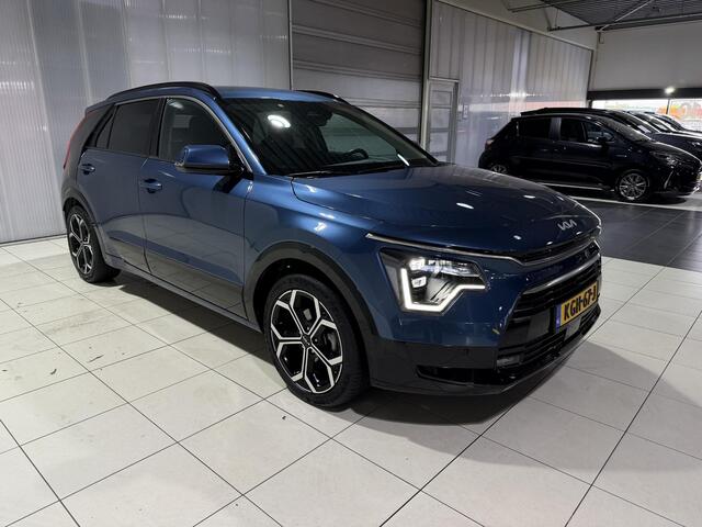 KIA Niro 1.6 GDi Hybrid Launch Edition 18 inch, Stoel en Stuur verwarming, Navigatie, Camera.