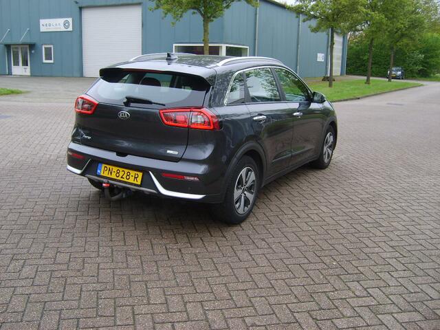 KIA Niro 1.6 GDi Hybrid DynamicLine Automaat