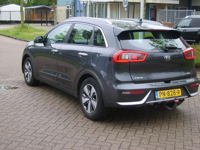 KIA Niro 1.6 GDi Hybrid DynamicLine Automaat