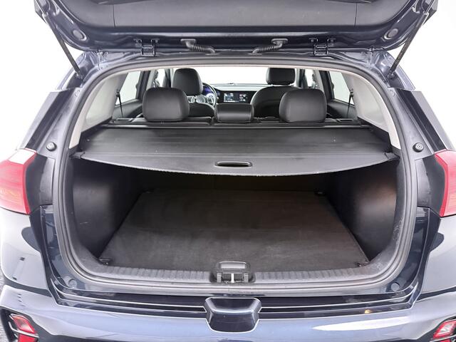 KIA Niro 1.6 GDi Hybrid DynamicPlusLine Trekhaak | Stoel/Stuurverwarming | Camera | Dodehoek detectie | Nederlandse auto | 1e Eigenaar |