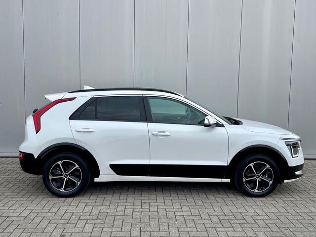 KIA Niro 1.6 GDi Hybrid DynamicPlusLine Navigatie, Schuifdak, Leder, LED, Head Up Display, Adaptive Cruisencontrol, Stoel/Stuurverwarming