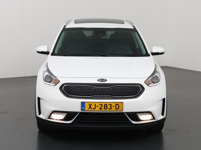 KIA Niro 1.6 GDi Hybrid Design Edition | Trekhaak | Panoramadak | Stoel/Stuurwielverwarming | Navigatie | Climate Control |