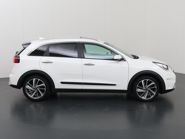 KIA Niro 1.6 GDi Hybrid Design Edition | Trekhaak | Panoramadak | Stoel/Stuurwielverwarming | Navigatie | Climate Control |
