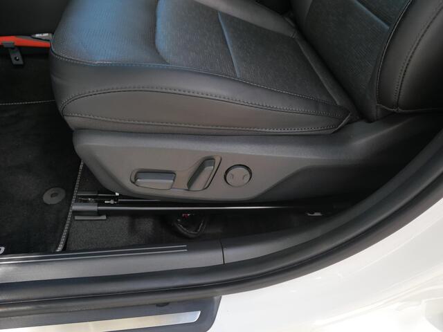 KIA Niro 1.6 GDi Hybrid ExecutiveLine | Harman/Kardon | HUD | Stoel geheugen |