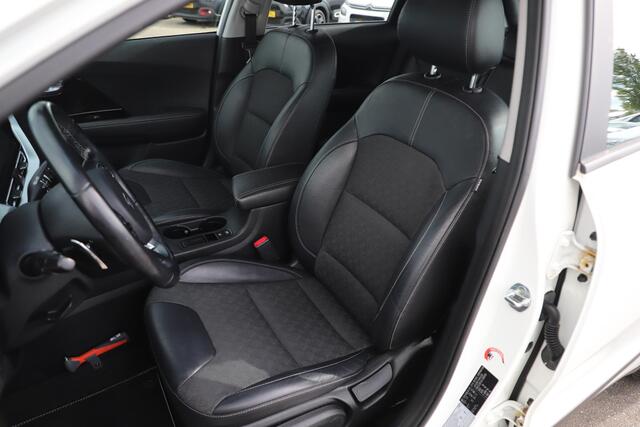 KIA Niro 1.6 GDi Hybrid DynamicLine Navigatie Achteruitrijcamera Half Leder Carplay Adaptive Cruise Rijstrooksensor