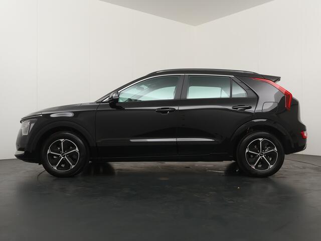 KIA Niro 1.6 GDi Hybrid DynamicLine - Demo - Adaptieve cruise control - Navigatie - Keyless entry - Apple Carplay/Android Auto - Achteruitrijcamera - Parkeersensoren voor en achter - Fabrieksgarantie t/m 2033