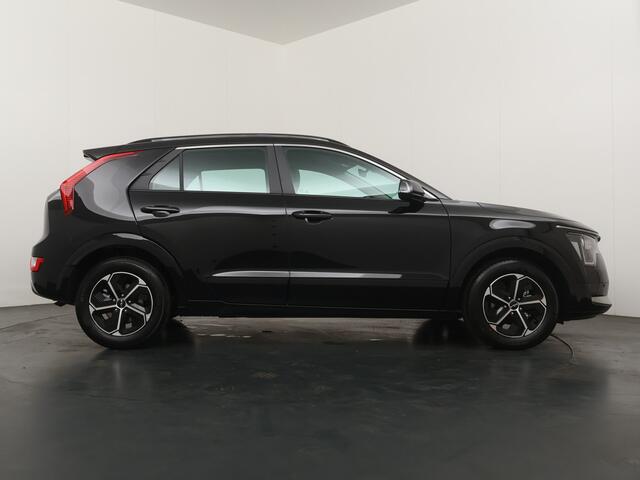 KIA Niro 1.6 GDi Hybrid DynamicLine - Demo - Adaptieve cruise control - Navigatie - Keyless entry - Apple Carplay/Android Auto - Achteruitrijcamera - Parkeersensoren voor en achter - Fabrieksgarantie t/m 2033