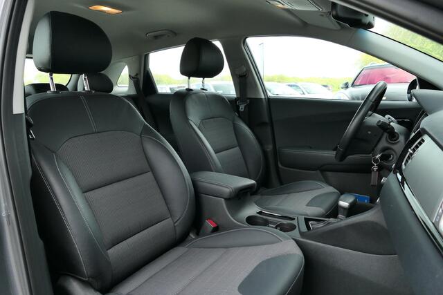 KIA Niro 1.6 GDi Hybrid DynamicLine |Leer|Trekhaak|PDC|Camera!
