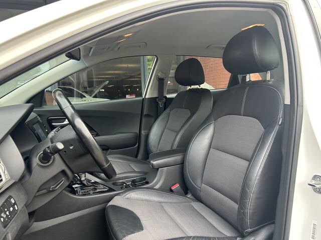 KIA Niro 1.6 GDi Hybrid DynamicLine // NAVI + CARPLAY // CAMERA // HALF-LEDER // STOEL + STUURWIELVERWARMING