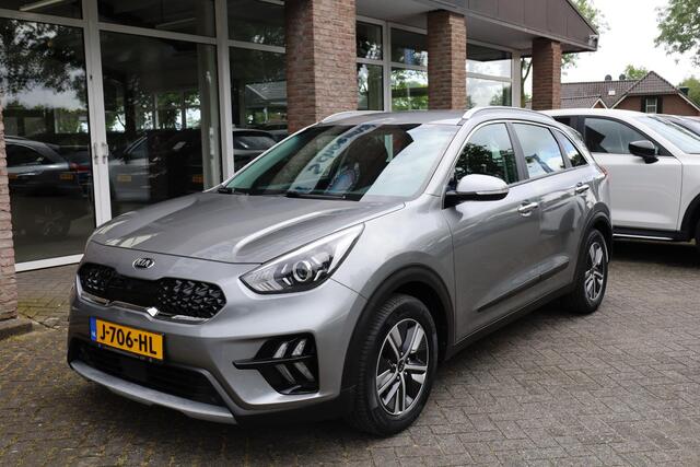 KIA Niro 1.6 GDi Hybrid DynamicLine DEALERONH. NAP TREKHAAK CAMERA CARPLAY HALF-LEER ACC DAB NAVI CLIMA 2XPDC LMV SUPER NETJES!!