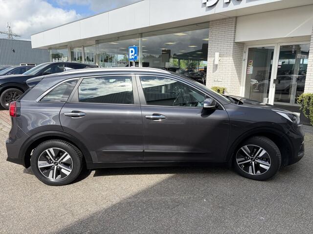 KIA Niro 1.6 GDI Hybrid DynamicLine | Trekhaak | All-season | PDC achter