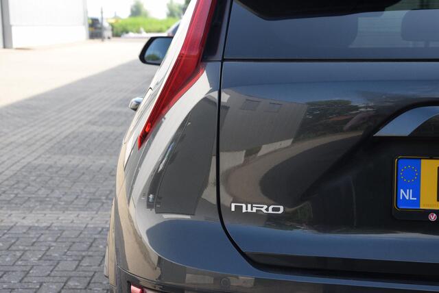 KIA Niro 1.6 GDi Hybrid DynamicPlusLine | stuurwiel verwarmd | head-up display | elektrisch bedienbare achterklep |
