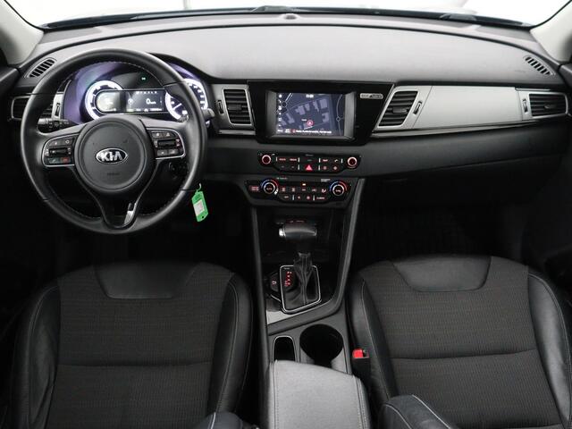 KIA Niro 1.6 GDi Hybrid DynamicLine | Trekhaak | Carplay | Parkeerhulp | Camera | Cruise control | Climate control | Half leder | Navigatie | Bluetooth