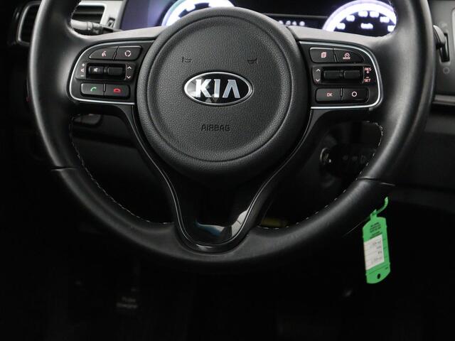 KIA Niro 1.6 GDi Hybrid DynamicLine | Trekhaak | Carplay | Parkeerhulp | Camera | Cruise control | Climate control | Half leder | Navigatie | Bluetooth