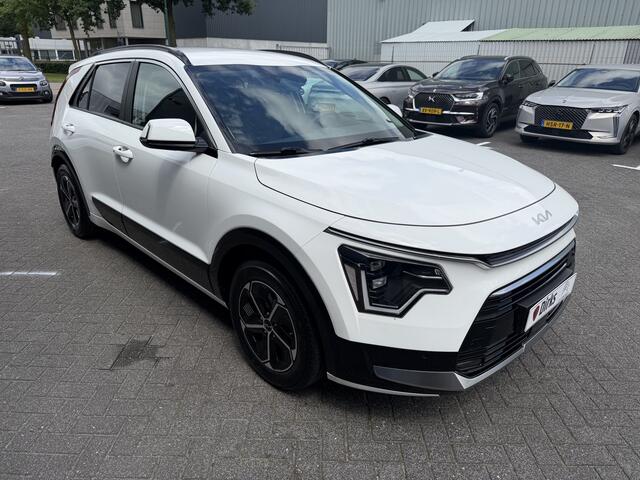KIA Niro 1.6 GDi Hybrid Dynamic (Stoel-/-stuurverwarming - Camera - Keyless Entry - LED - Adaptieve Cruise Controle - Automatische Airco - Apple Carplay - Navigatie)