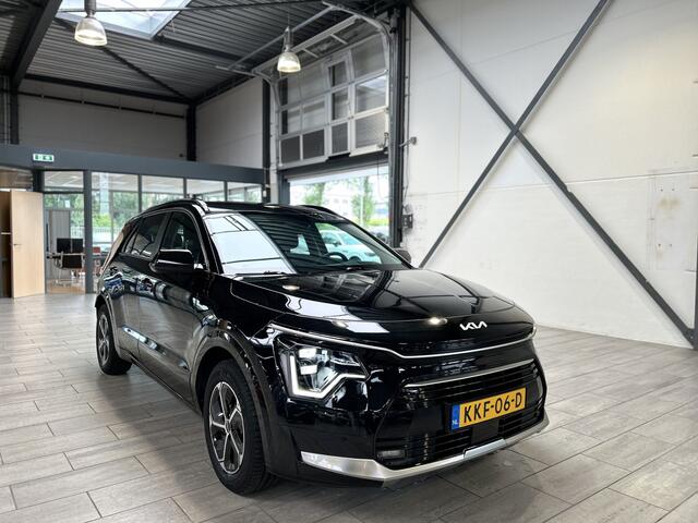 KIA Niro 1.6 GDi Hybrid 141pk DynamicPlusLine | Adapt. cruise | Stoel/stuur verwaming | Camera | BLIS | HUD | Elektr. A.Klep |