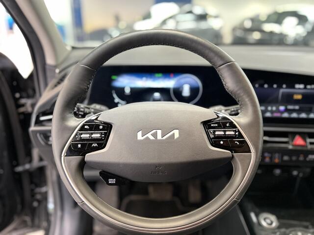 KIA Niro 1.6 GDi Hybrid 141pk DynamicPlusLine | Adapt. cruise | Stoel/stuur verwaming | Camera | BLIS | HUD | Elektr. A.Klep |