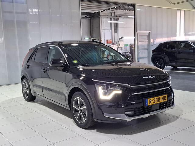 KIA Niro 1.6 GDi Hybrid DynamicPlusLine Stoel en Stuur verwarming, Schuif kantel dak, Apple Carplay/Android Auto, Navigatie, Camera.