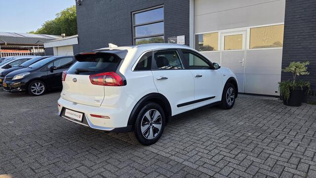 KIA Niro 1.6 GDi Vision | AUTOMAAT | NAVIGATIE | CAMERA | VOLLEDIG AANTOONBAAR DEALER ONDERHOUDEN
