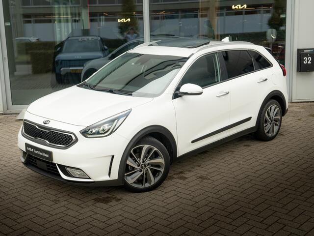 KIA Niro 1.6 GDi Hybrid ExecutiveLine | Trekhaak | Navigatie | Stoel en stuurverwarming |