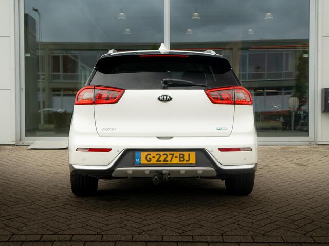 KIA Niro 1.6 GDi Hybrid ExecutiveLine | Trekhaak | Navigatie | Stoel en stuurverwarming |