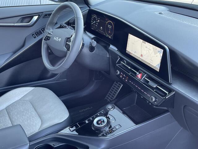 KIA Niro 1.6 GDi Hybrid ExecutiveLine Navigatie, Leder, 18"Lm, LED, Afn.Trekhaak, Stoel/Stuurverwarming, Head Up Display
