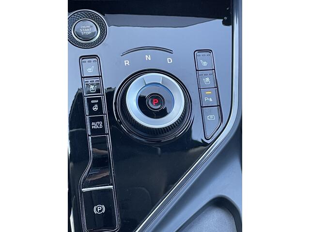 KIA Niro 1.6 GDi Hybrid ExecutiveLine Navigatie, Leder, 18"Lm, LED, Afn.Trekhaak, Stoel/Stuurverwarming, Head Up Display